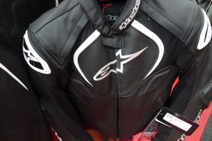 ライダースジャケット